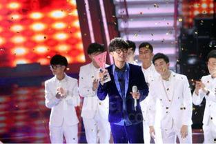 华晨宇四面台爆料视频,华晨宇四面台演唱会精彩瞬间大揭秘 第3张 华晨宇四面台爆料视频,华晨宇四面台演唱会精彩瞬间大揭秘 第3张